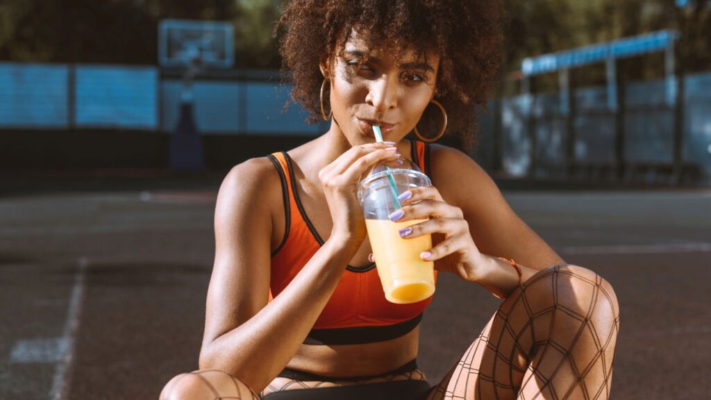 Psicologia explica o que significa andar com os olhos no chão