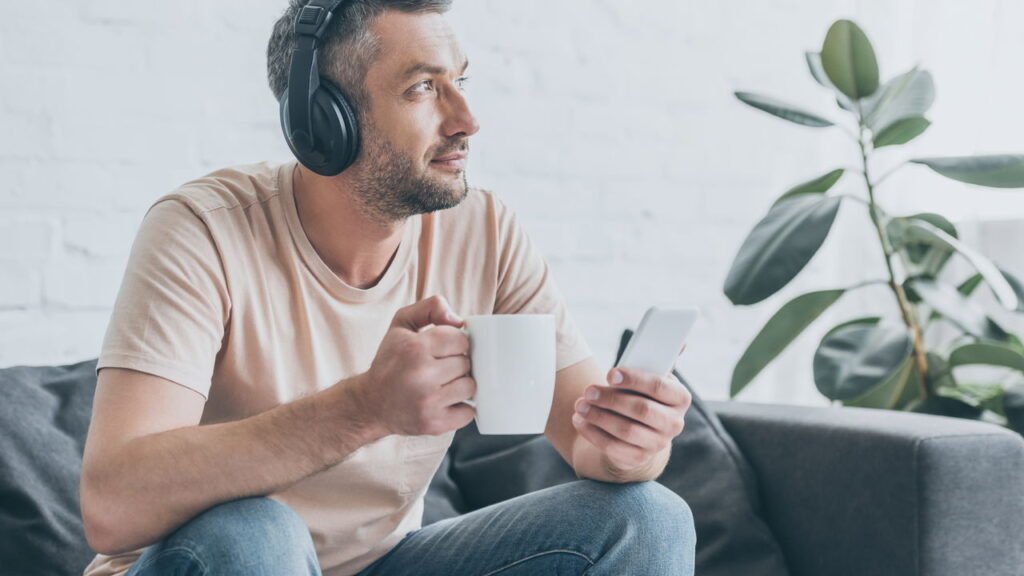 Rituais matinais para melhorar o humor e começar bem o dia