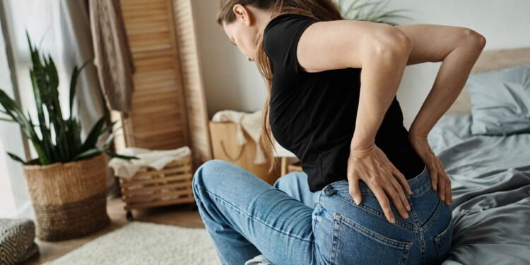 O segredo do exercício poderoso que corrige a sua postura em minutos