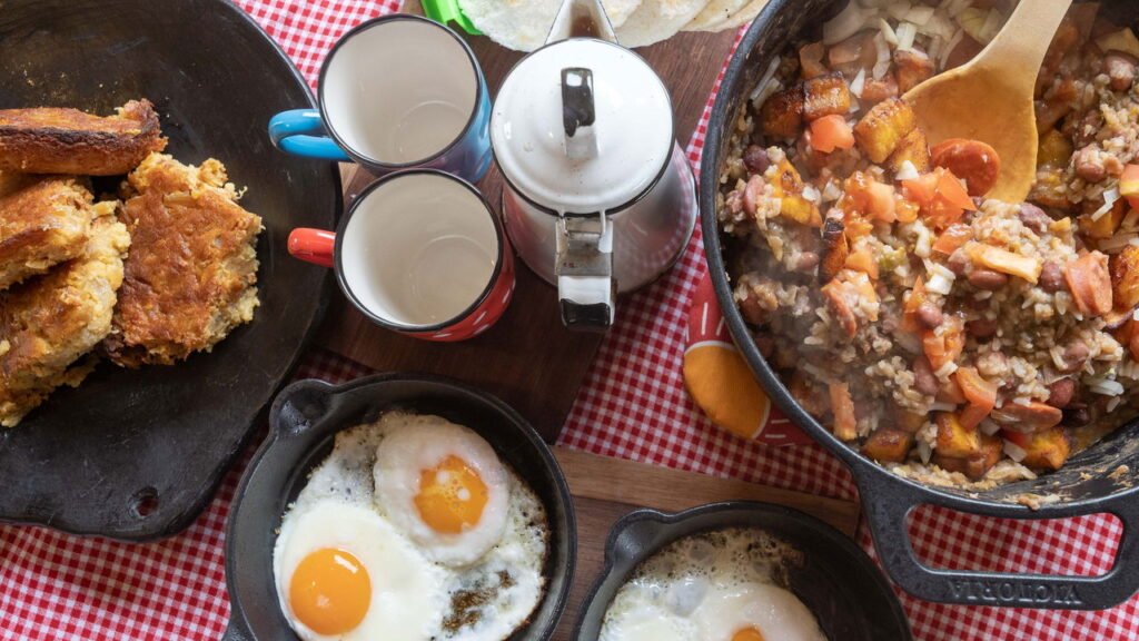 5 alimentos que você nunca deve armazenar em recipientes de plástico, de acordo com um especialista em segurança alimentar