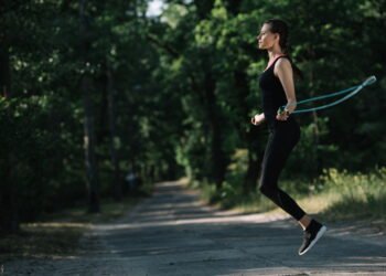Como 15 minutos de pular corda impactam no seu emagrecimento?