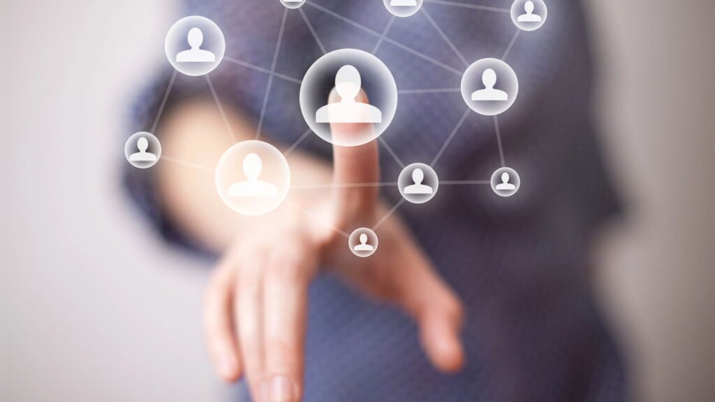 Quais postagens nas redes geram alertas na busca por trabalho, segundo especialistas