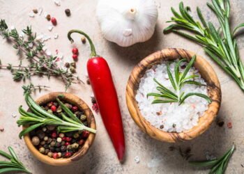 Esse tempero natural dá mais sabor e ainda ajuda a reduzir o sal da comida