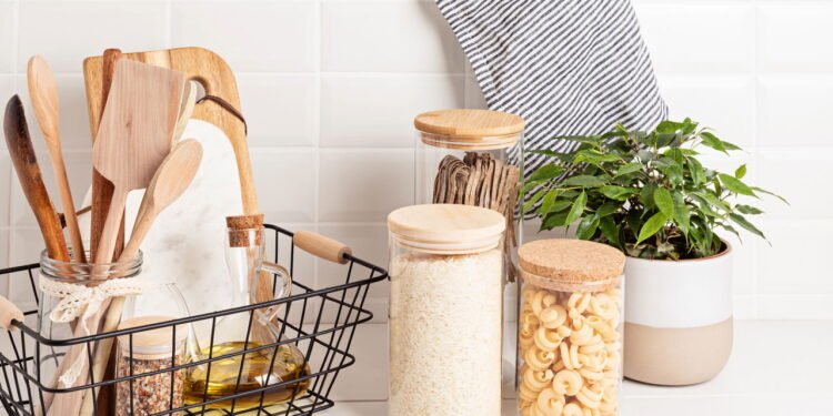 Esta ferramenta de cozinha do dia a dia pode estar liberando toxinas em sua comida