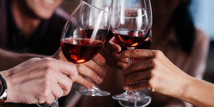 Nem 3 nem 6 dias: quanto tempo um vinho aberto permanece bom?