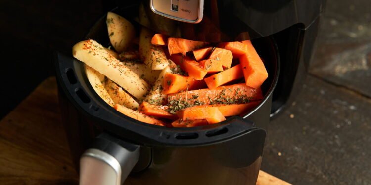 O erro possivelmente perigoso que você está cometendo com sua Air Fryer