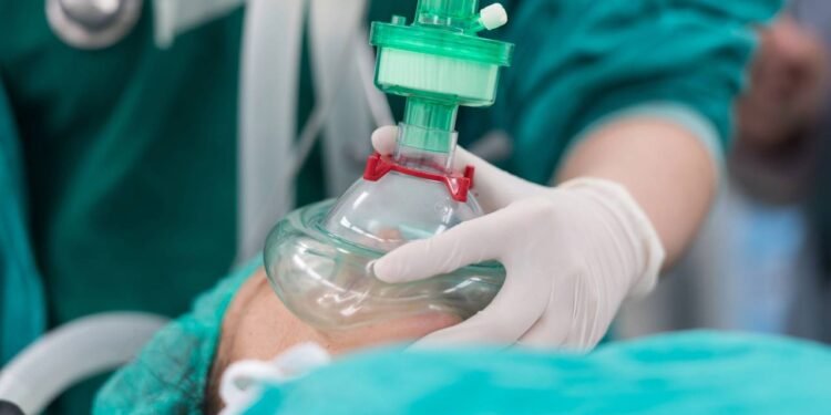 O papel vital do anestesista na segurança cirúrgica - Créditos: depositphotos.com / chanawit