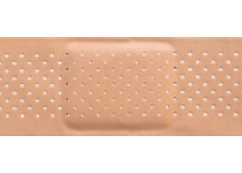 O erro número um ao fazer curativo em feridas em casa