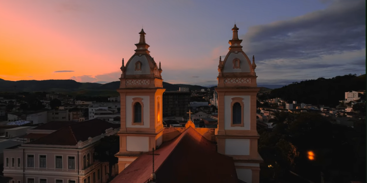 A beleza dessa cidade do Rio de Janeiro atrai visitantes de todo o país