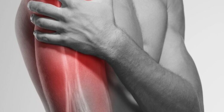 Dor no Braço Direito - Créditos: depositphotos.com / artstudio_pro