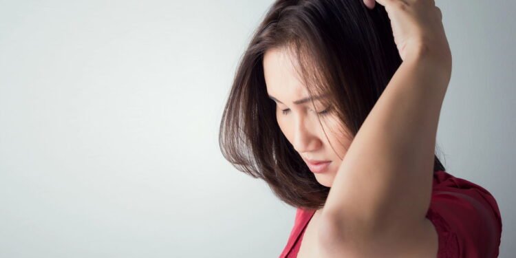 Dor no Couro Cabeludo - Créditos: depositphotos.com / Tharakorn