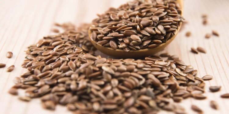 Por que a linhaça virou um dos alimentos mais importantes  - Créditos: depositphotos.com / joannawnuk