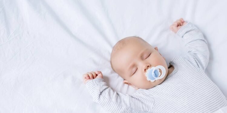 Essa é a melhor posição para seu bebê dormir