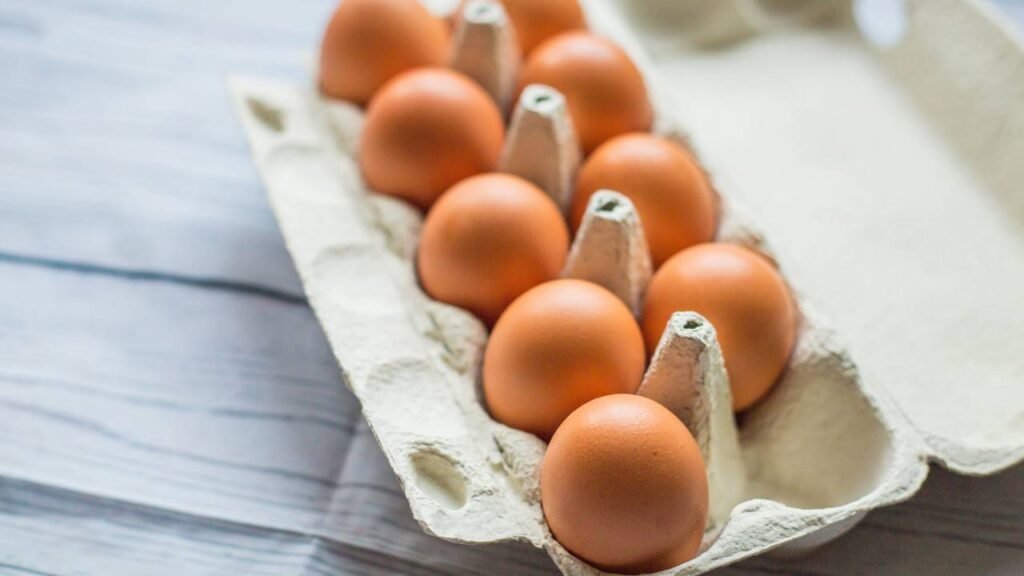 O truque infalível para escolher uma cartela perfeita de ovos todas as vezes