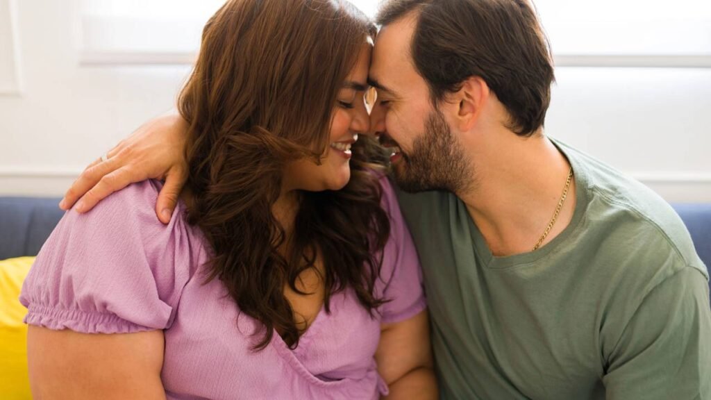 Quando o amor pesa na balança! O verdadeiro motivo do ganho de peso em casais