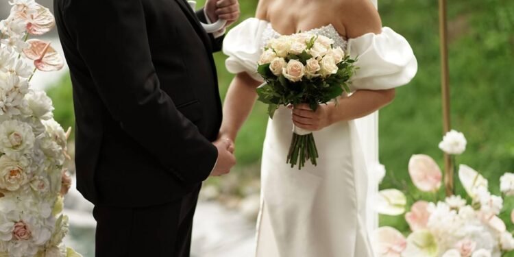 O significado de sonhar que está se casando pode variar conforme o contexto do sonho - Créditos: depositphotos.com / VITstyle