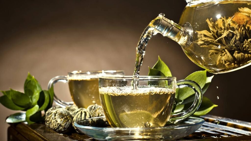 Menos açúcar, mais saúde: Por que o chá é um aliado da dieta