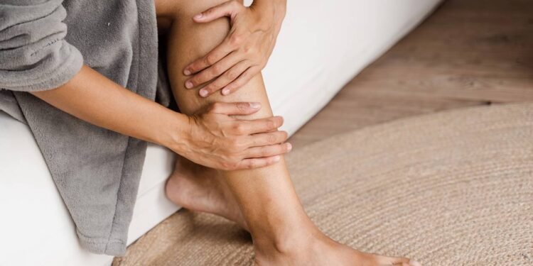 Os cuidados ideais e exercícios para melhorar a circulação das pernas