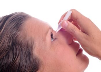 O maior erro ao tratar olho seco com colírios comuns