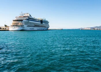 Regras surpreendentes de etiqueta em cruzeiros que você pode estar quebrando