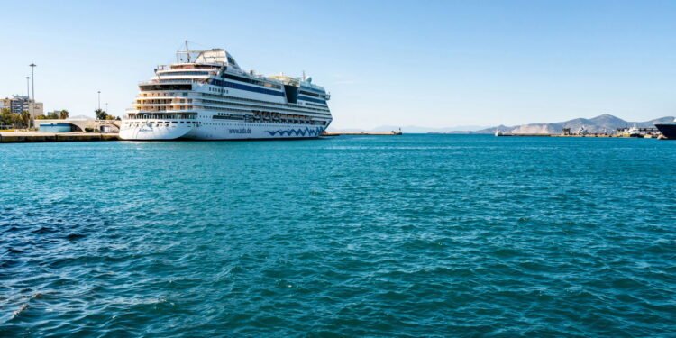 Regras surpreendentes de etiqueta em cruzeiros que você pode estar quebrando