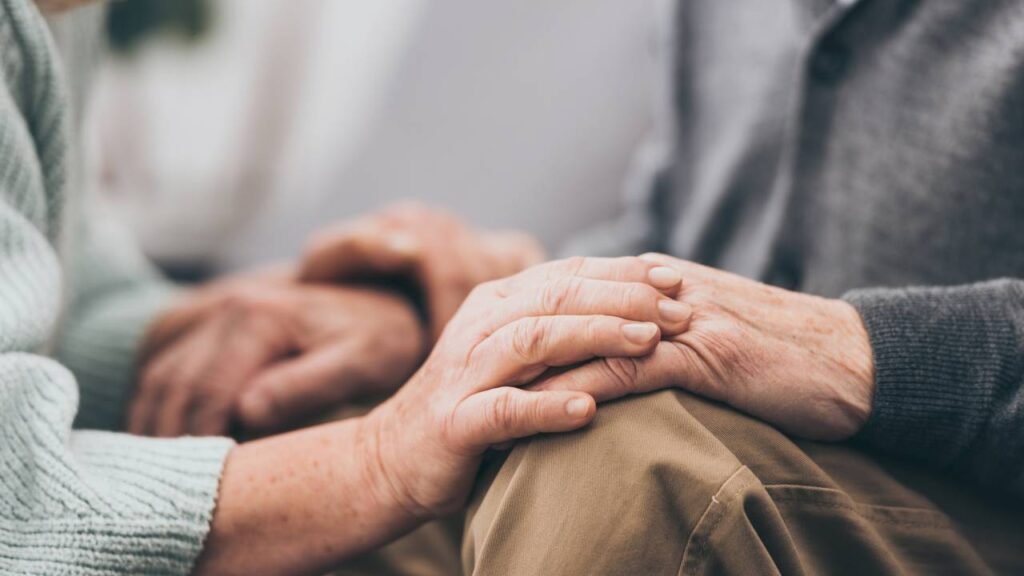 Dois novos fatores de risco para demência são descobertos, saiba quais são