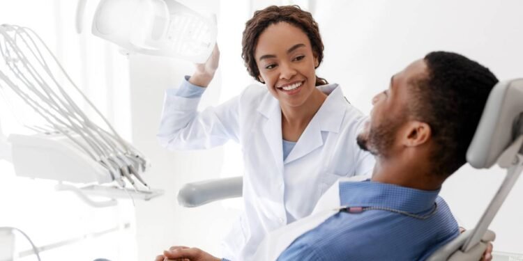 dentista - Créditos: depositphotos.com / Milkos