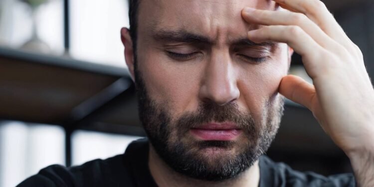 dor de cabeça - Créditos: depositphotos.com / HayDmitriy