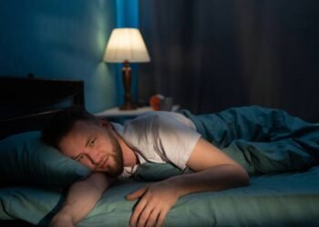 O que significa sentir uma tristeza forte todas as noites antes de dormir