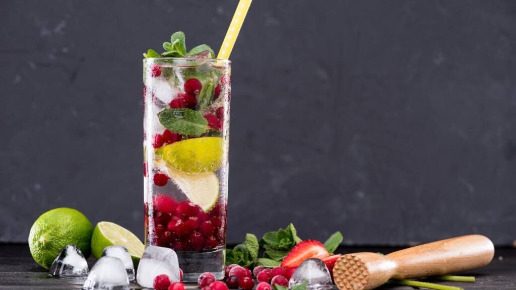 O tipo de bebida que nunca pode faltar no seu coquetel