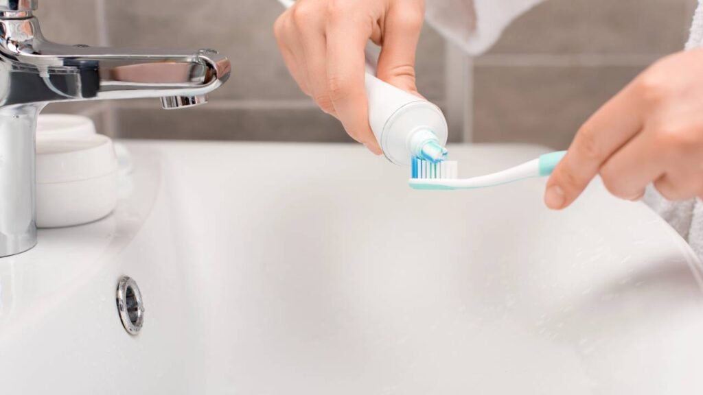 Como saber se é hora de trocar sua escova de dente