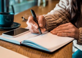 Esse é um hábito que vale a pena se você quiser ser mais feliz