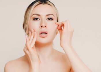 Exercícios faciais que retardam o envelhecimento da pele