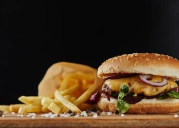 O que acontece com seu corpo com apenas 4 dias de fast food vai te surpreender