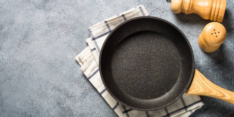 5 sinais de que é hora de substituir sua frigideira antiaderente