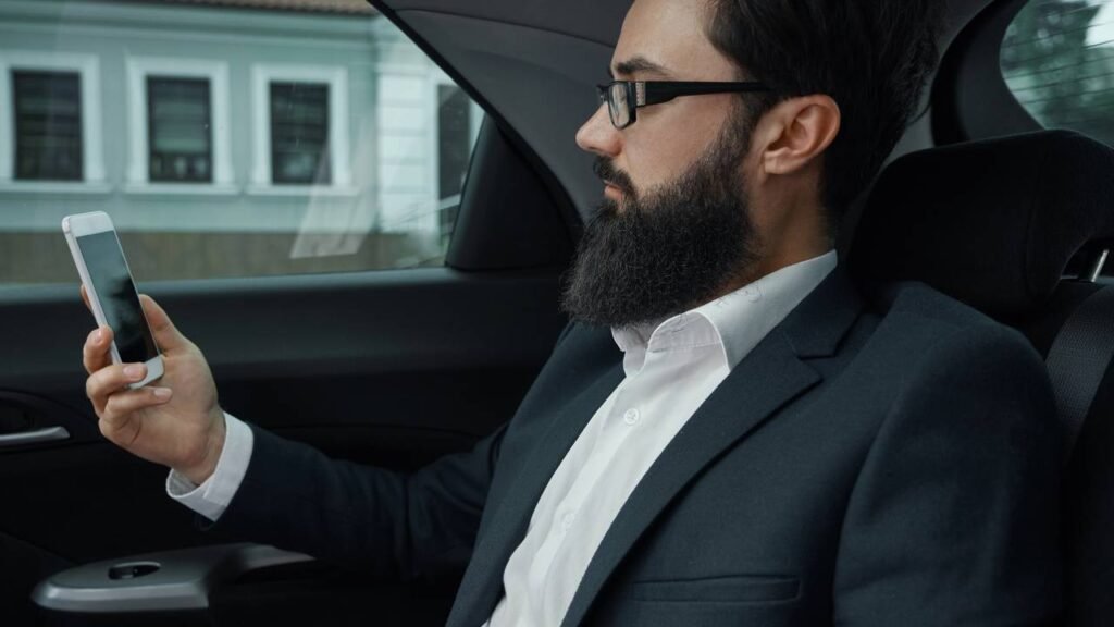 Poucos sabem para que serve esse detalhe nas costas das camisas