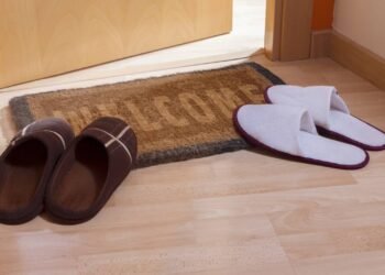 Maneiras de ser um bom hóspede na casa de alguém