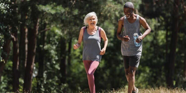 Um especialista recomenda dominar esses três movimentos se você quiser envelhecer bem