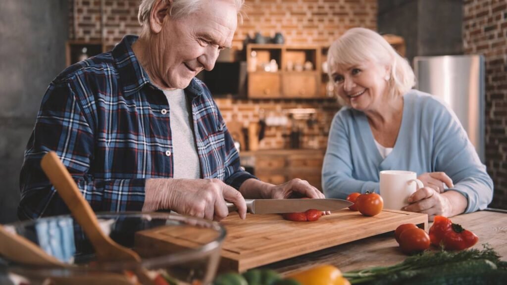 6 coisas que você provavelmente não precisa na sua cozinha depois dos 60