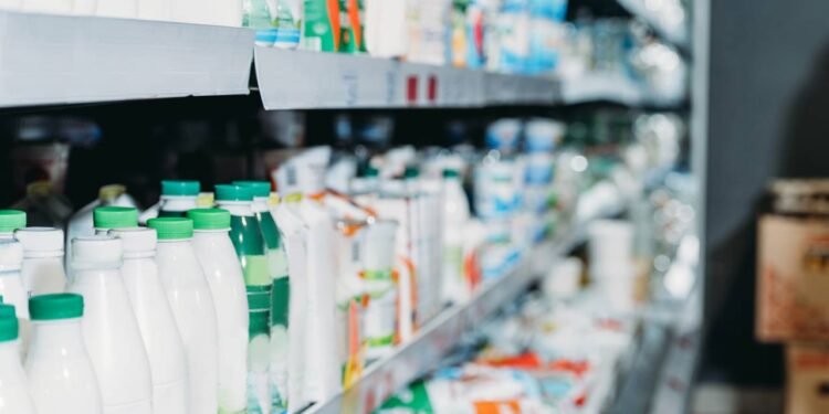 Por que você nunca deve comprar laticínios sem verificar isso