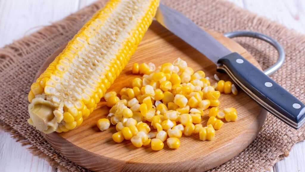 Como congelar milho na espiga para que ainda tenha gosto de verão
