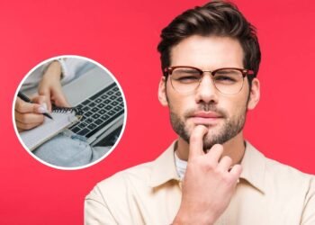 Qual a conjugação correta do verbo "caber" de acordo com a língua portuguesa