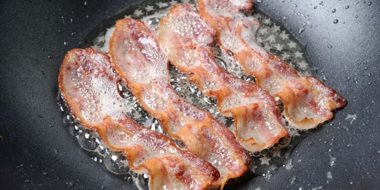 Vale a pena trocar o óleo pela banha? A ciência responde