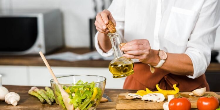 Mitos sobre óleos de sementes que os nutricionistas querem que você pare de acreditar