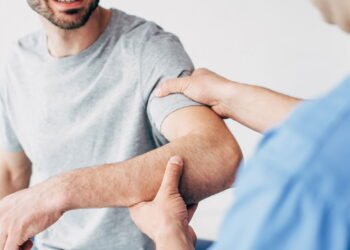 Este plano de recuperação fortalece o ombro e evita nova lesão após cirurgia