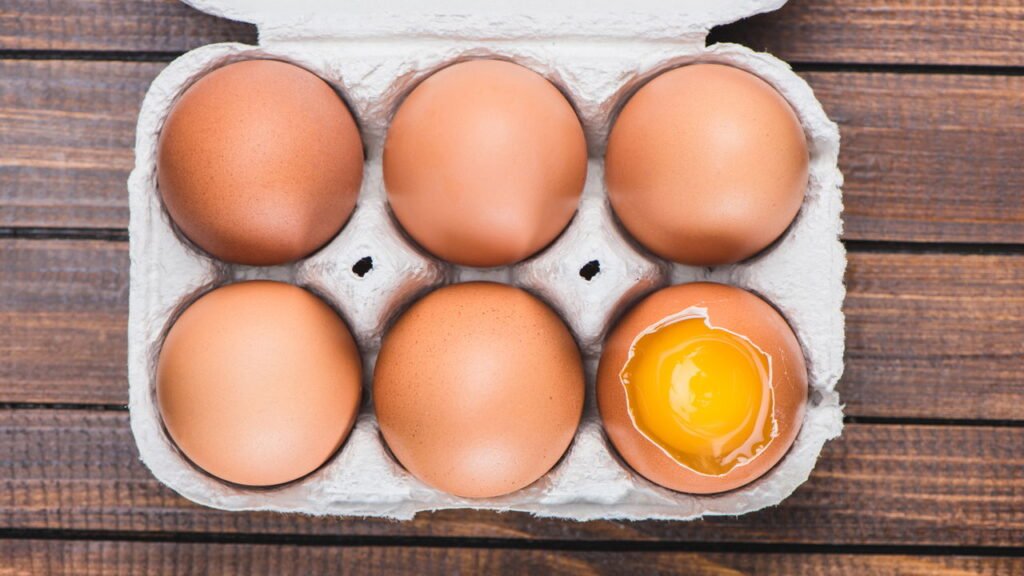 Poucos sabem: como saber se os ovos estão estragados sem quebrá-los