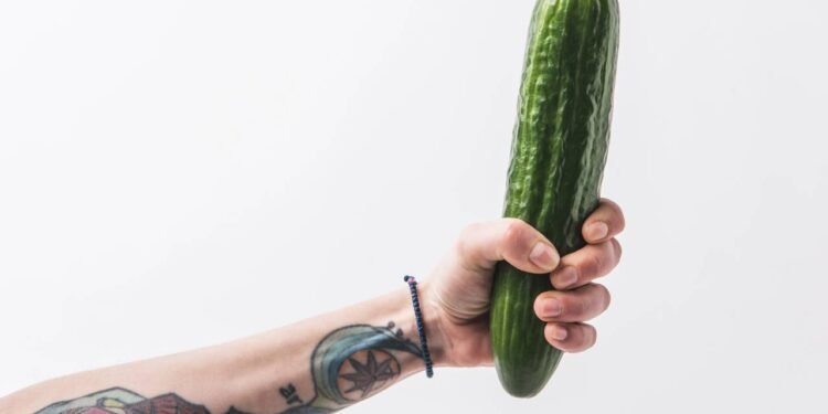 Composto por cerca de 95% de água, o pepino é uma excelente fonte natural de hidratação - Créditos: depositphotos.com / MicEnin