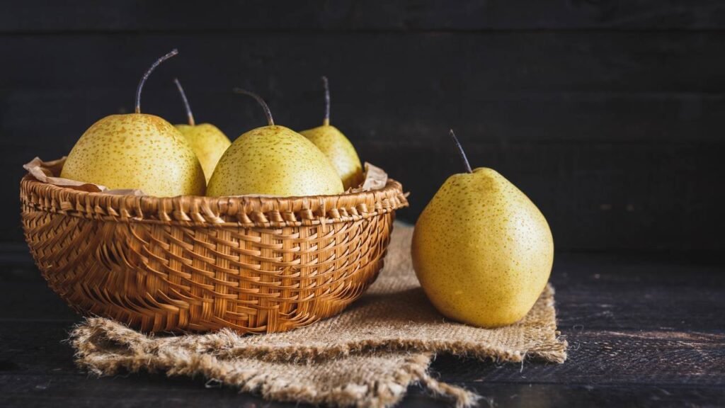 A fruta do outono que fica ótima em uma salada e tem um grande impacto de fibras