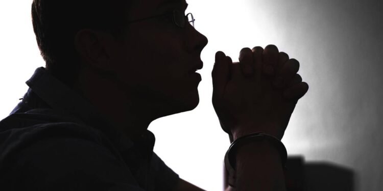 Um pedido de desculpas sincero é mais que palavras, é um gesto de coragem e empatia. // Créditos: depositphotos.com / TaraPatta