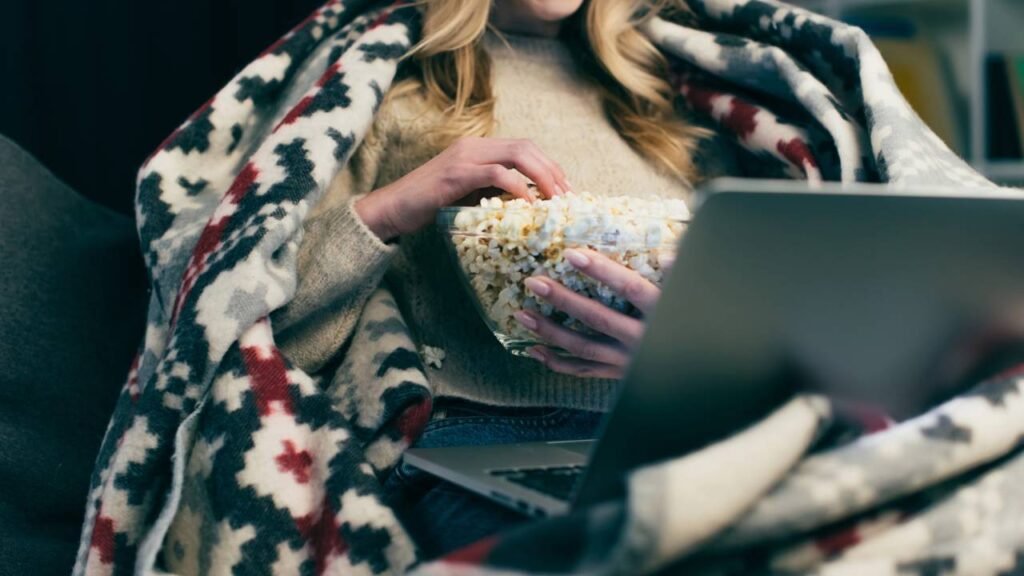 O que gostar de filmes de terror revela sobre sua personalidade, segundo a psicologia